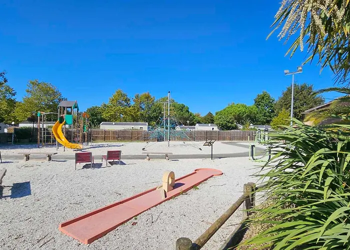 Kemping Mobil 205 6 A 8 Personnes *