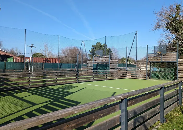 Mobil 205 6 A 8 Personnes Kemping